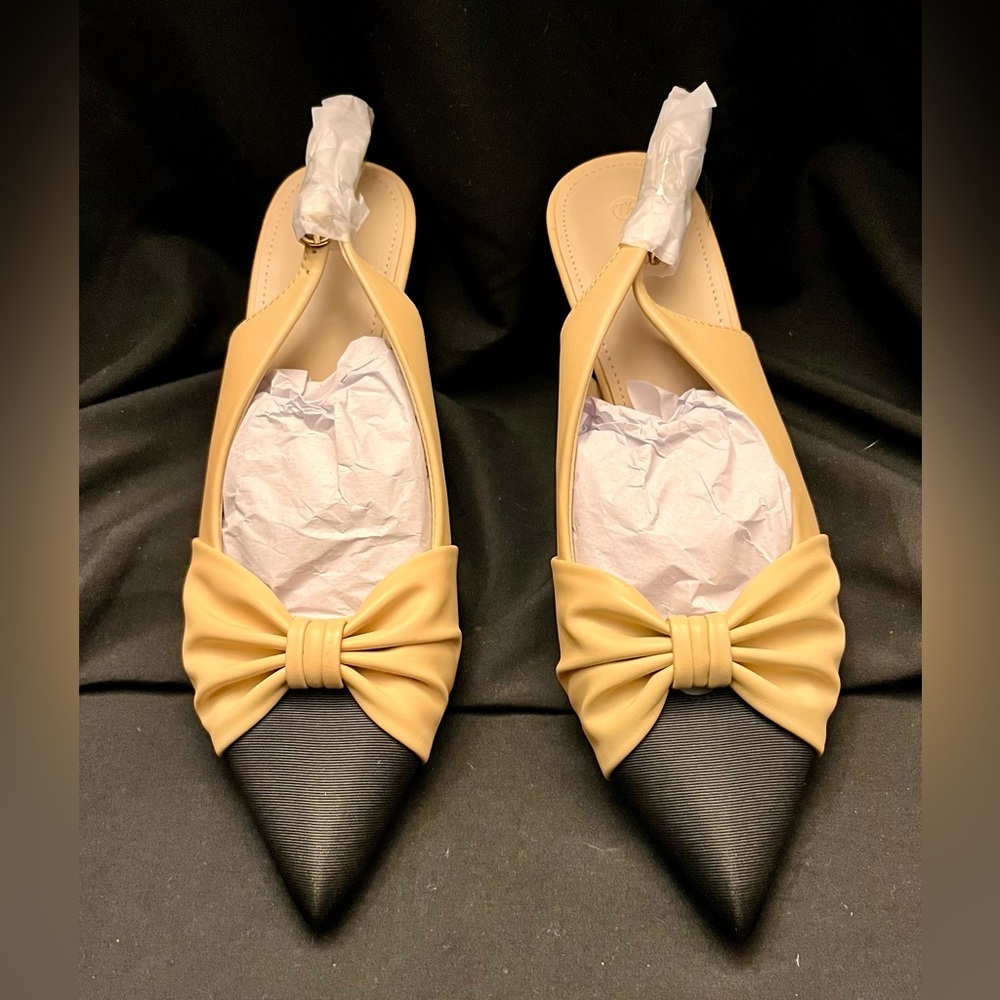 NIB Amazon Beige Black Cap Toe Bow Slingback Pointed Toe Kitten Heels 7.5